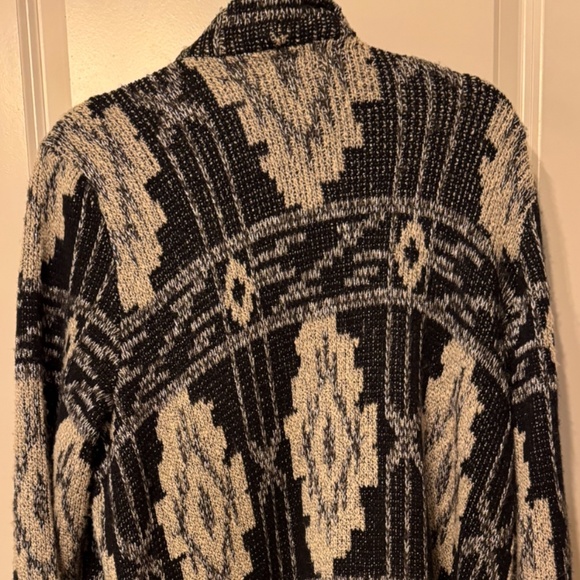 Lucky Brand Black & Cream Aztec Open-Front Cardigan 🖤🤍 - Picture 2 of 5